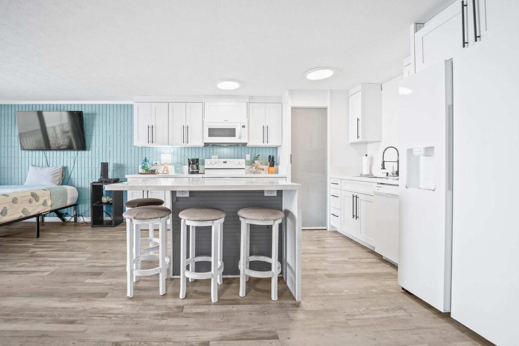 Beautiful Beachfront Condo Laie Екстериор снимка