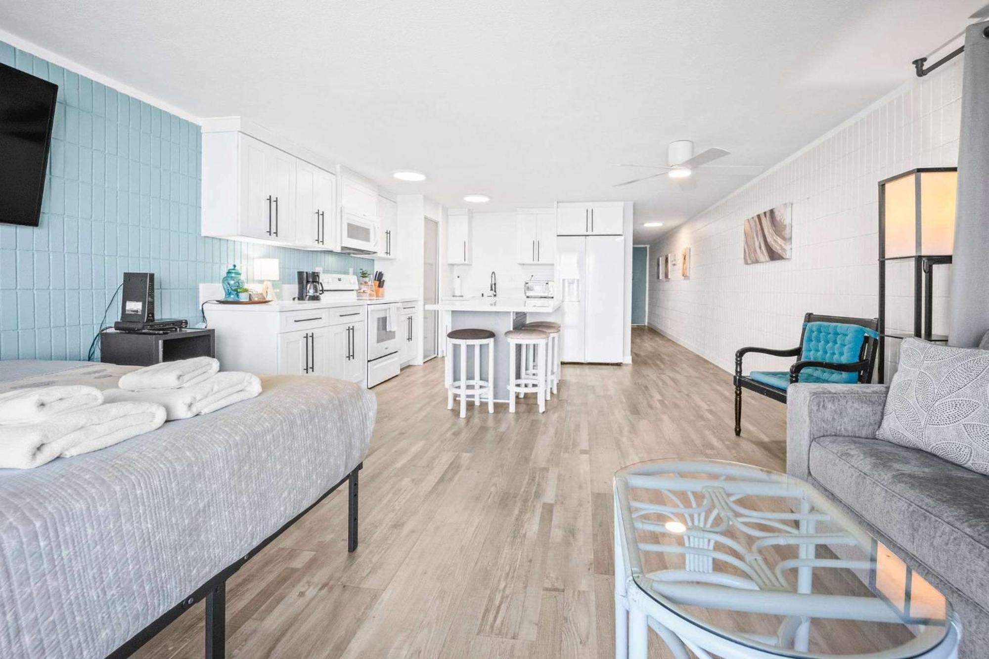 Beautiful Beachfront Condo Laie Екстериор снимка